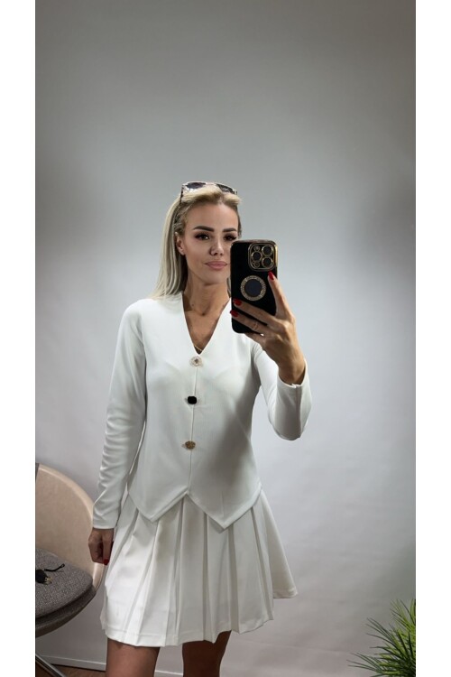 SF023 DÜĞMELİ VE YAKA